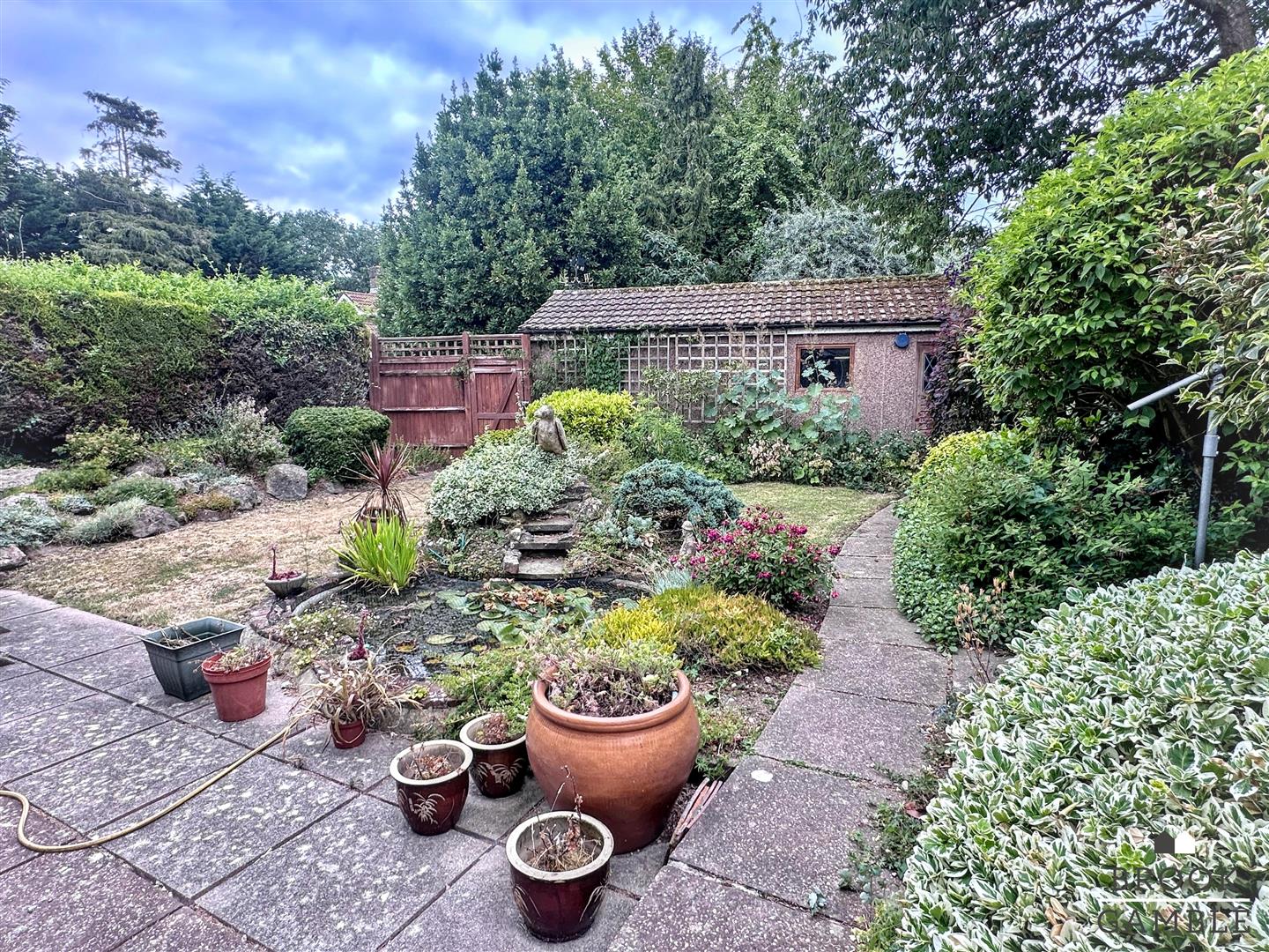 2 Bedroom House. Church Street in Eastbourne,  33